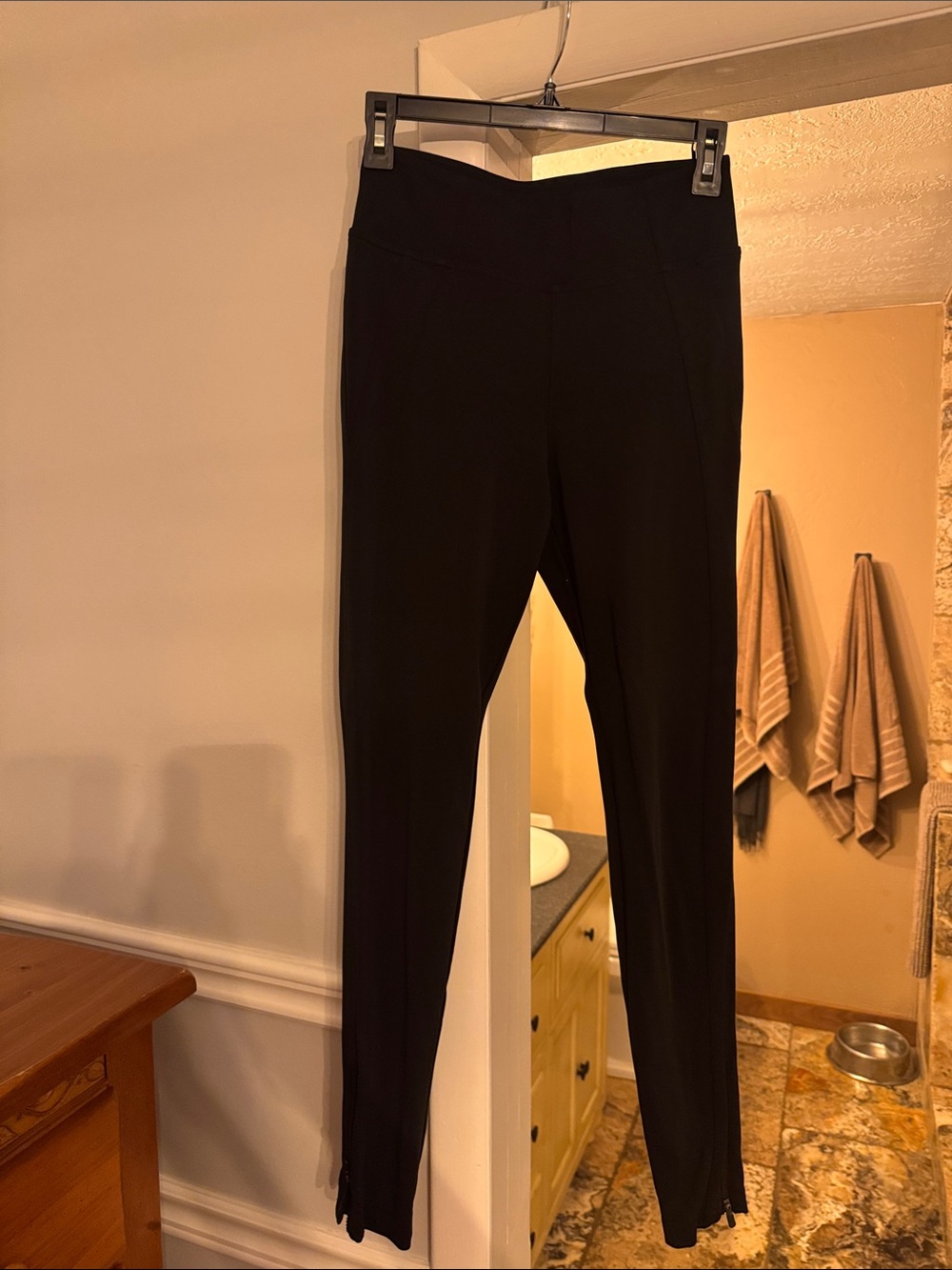 Athleta Black Skinny Ponte Ankle Zip Pants